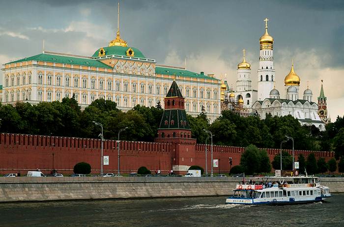 Description: File:Kremlin 27.06.2008 01.jpg