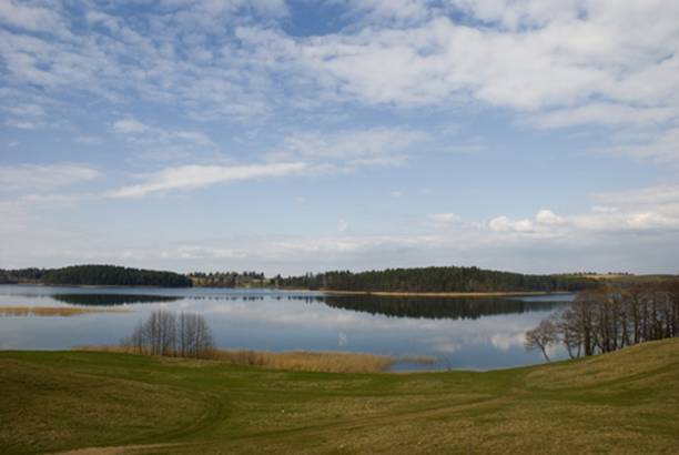 Lake Akmena (2009/04/16)